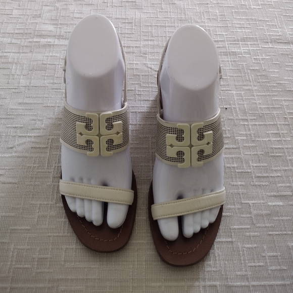 Tory Burch Lowell 2 Perforated Leather Sandal White Ivory Size 6 Preowned Logo - Picture 1 of 9